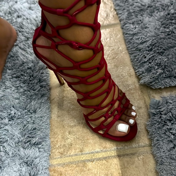 Like New Aldo Stiletto Heels Size 8.5 - Picture 2 of 4